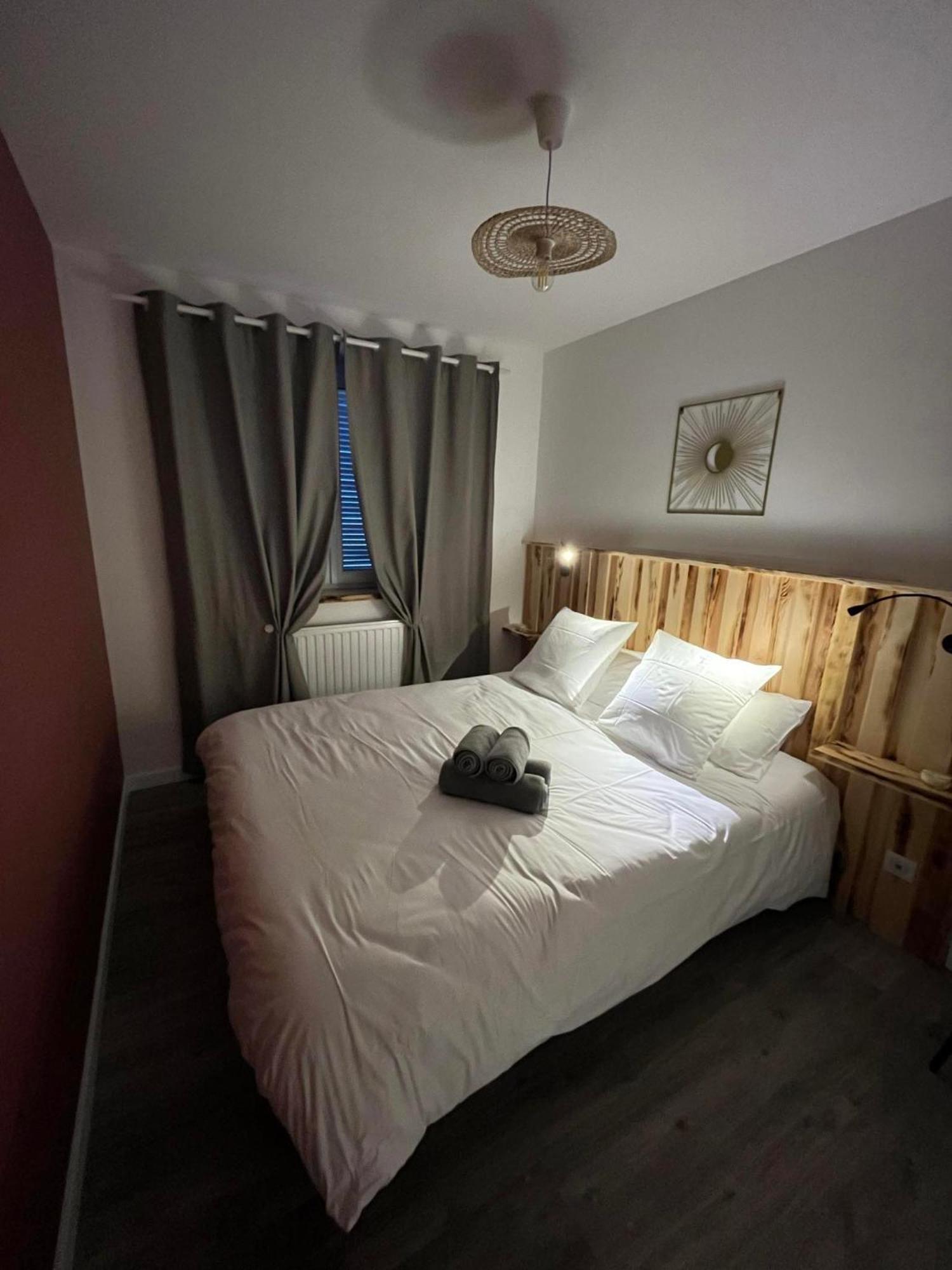 Grand Gite Des Pins Chaumousey Kültér fotó